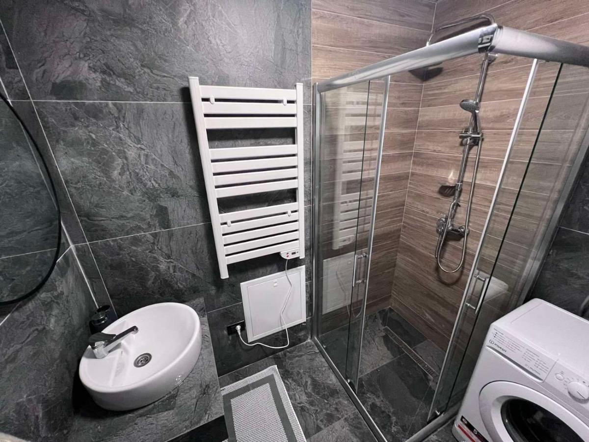 Lakeview Hotel & Apartments مافروفو المظهر الخارجي الصورة