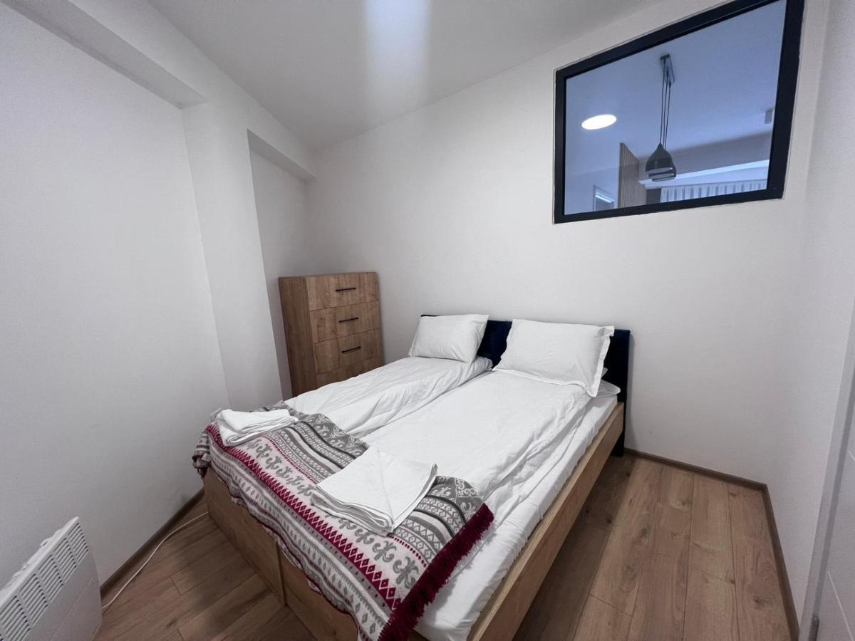 Lakeview Hotel & Apartments مافروفو المظهر الخارجي الصورة
