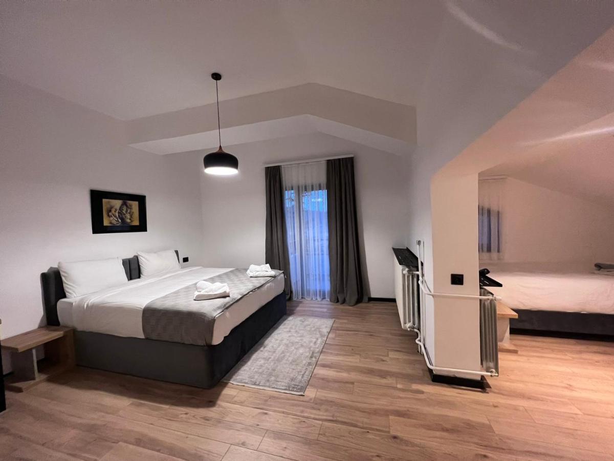 Lakeview Hotel & Apartments مافروفو المظهر الخارجي الصورة