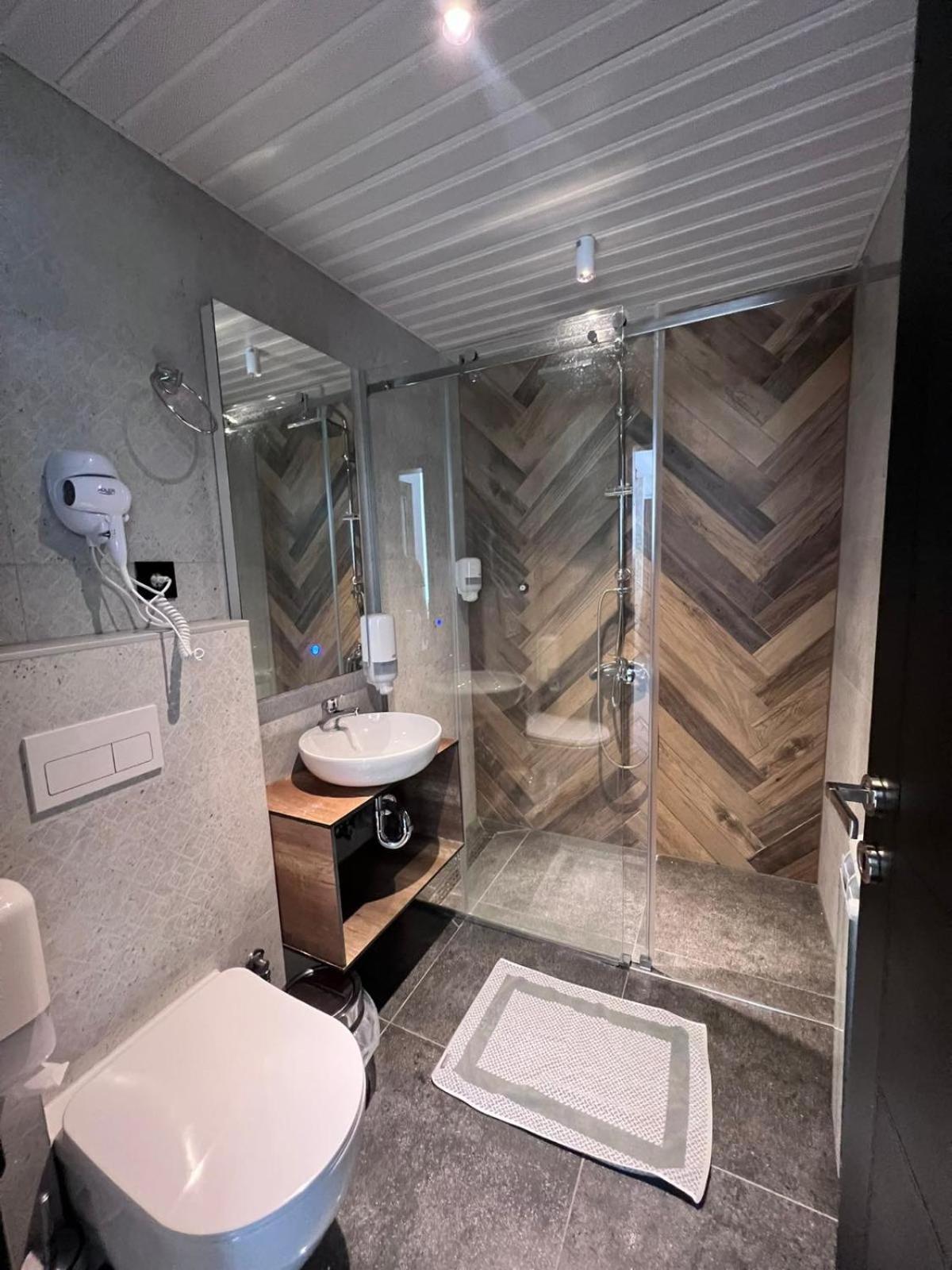 Lakeview Hotel & Apartments مافروفو المظهر الخارجي الصورة